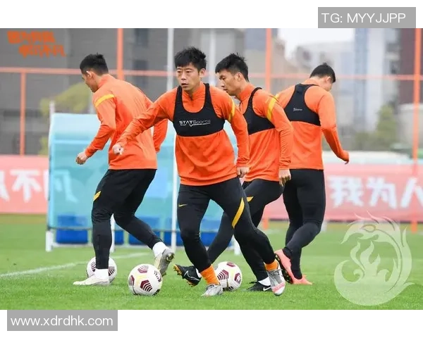 深入分析成都网球队盯防战术的特点与应用策略